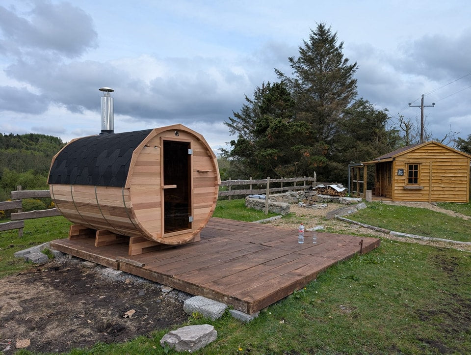 Canadian Cedar Wood-Fired Sauna 4-6 People