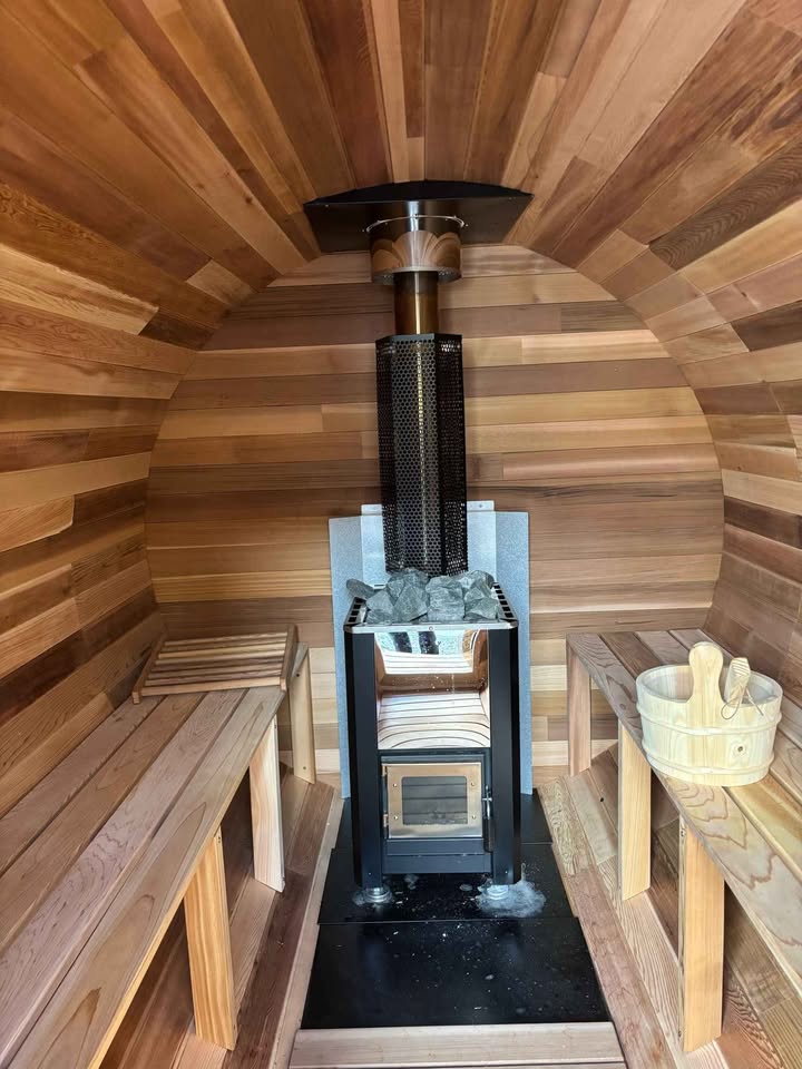 Canadian Cedar Wood-Fired Sauna 4-6 People