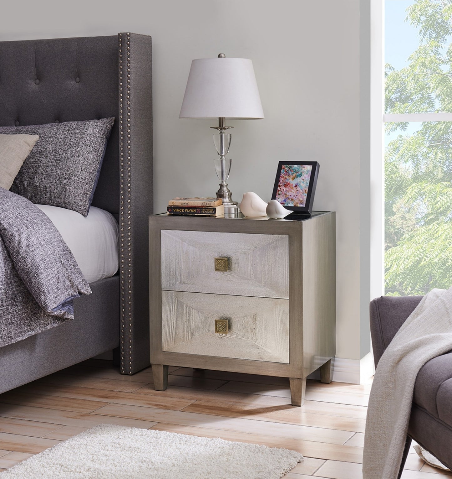 Nova Bedside
