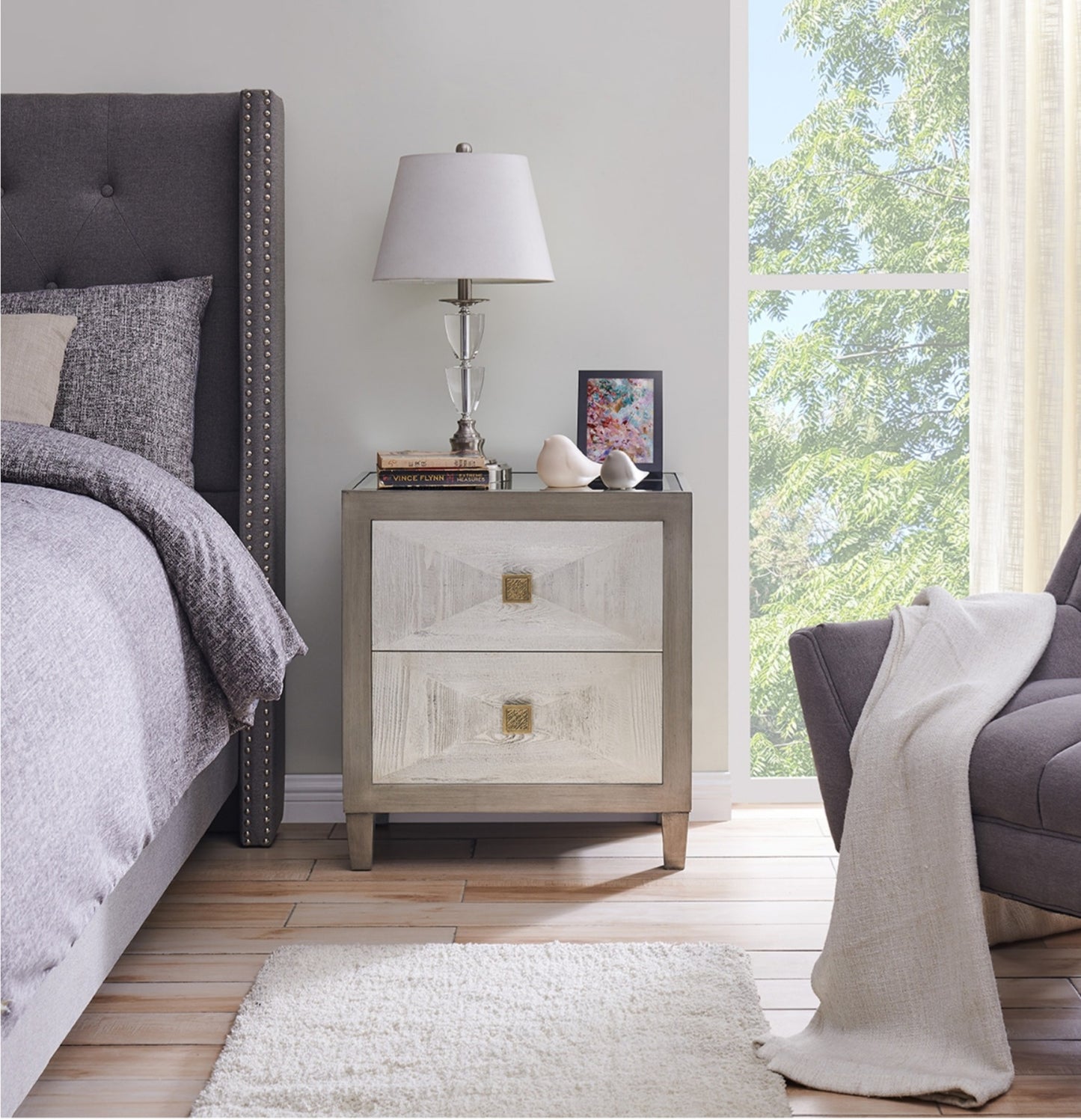 Nova Bedside
