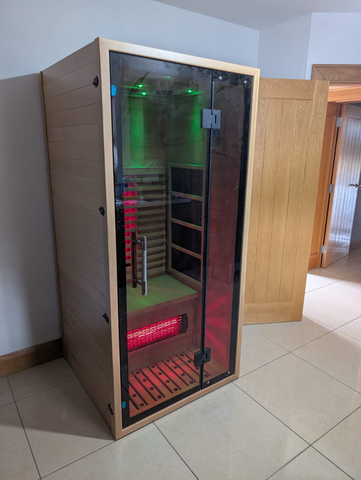 Infrared One Person Sauna - Hemlock wood