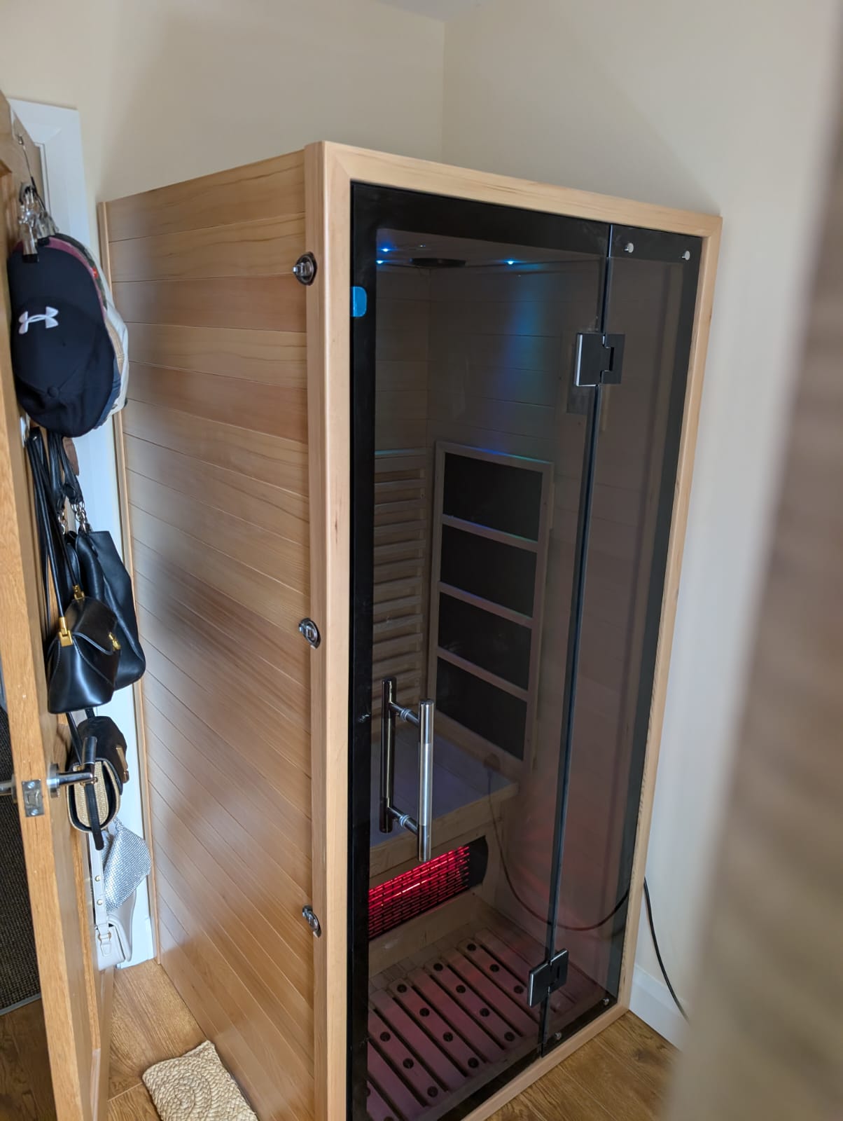 Infrared One Person Sauna - Hemlock wood