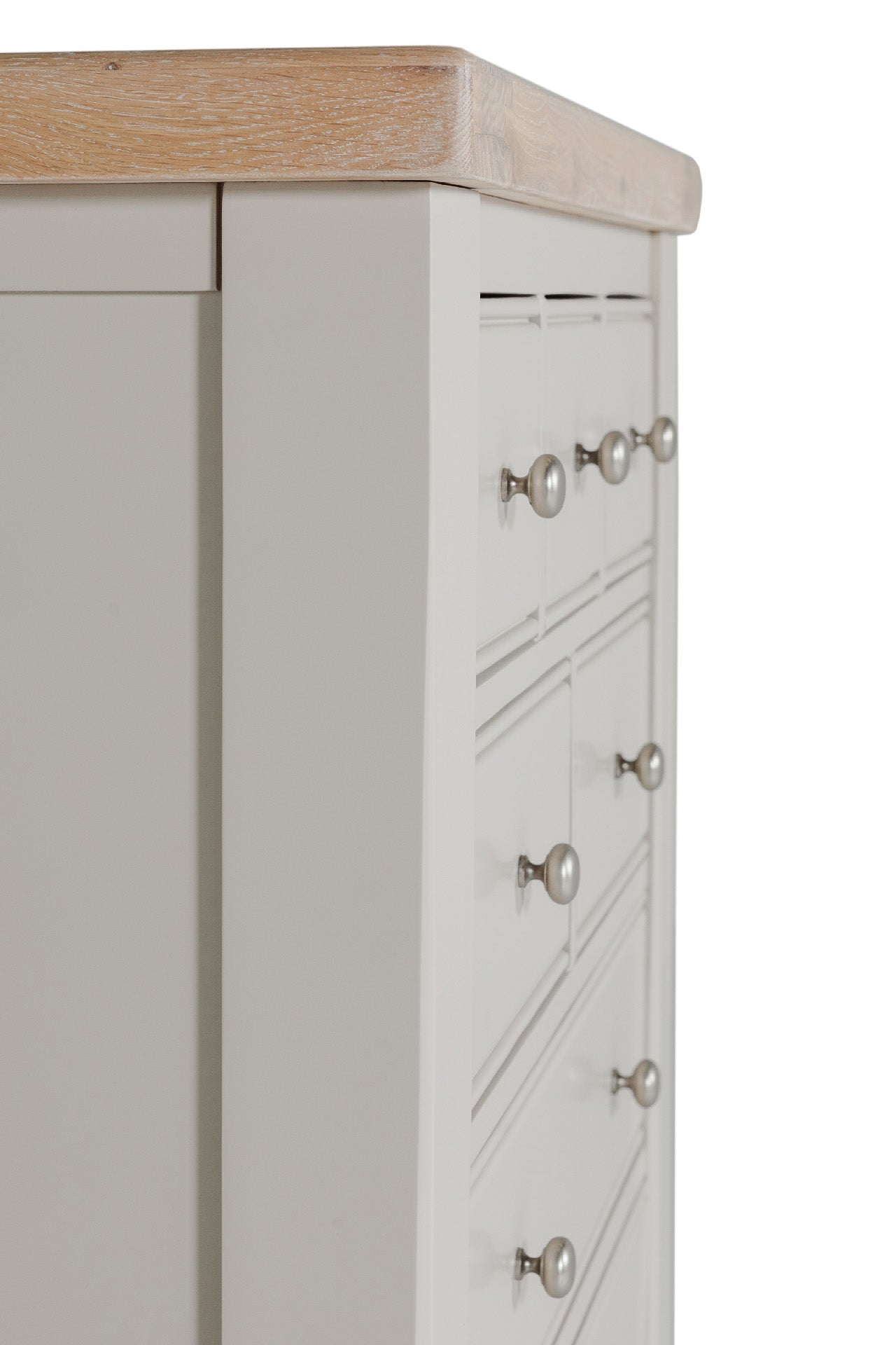 Doune 8 DRWR Tall Chest